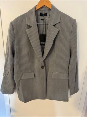 Brunette The Label Gray Pinstripe Single-Button Blazer
